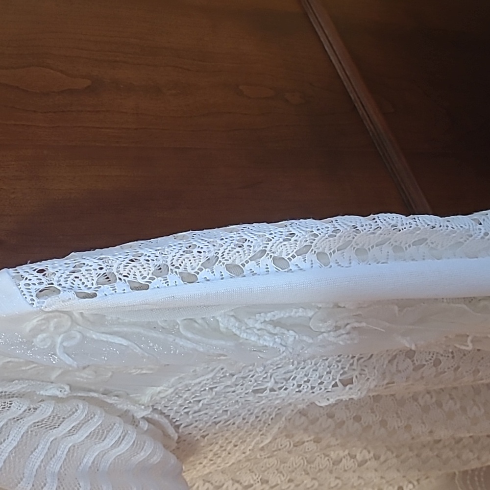 Simply Couture Ivory Crochet Tunic - Picture 3 of 11